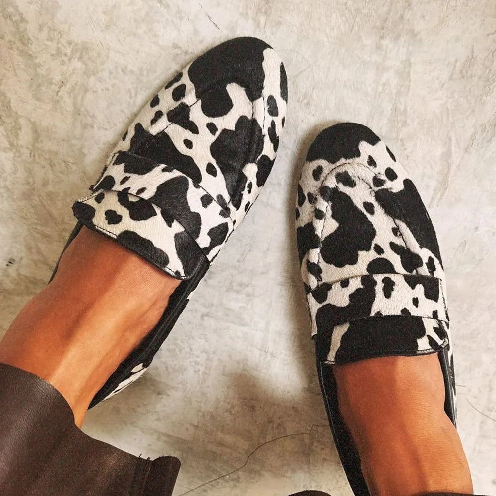Mila | Cow Print Round-Toe Loafers, colour Black and White